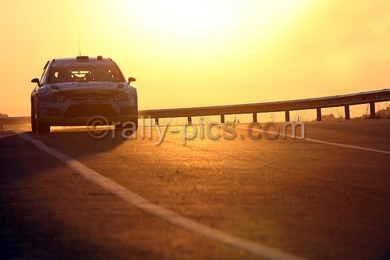 RS09_0102_wm.JPG